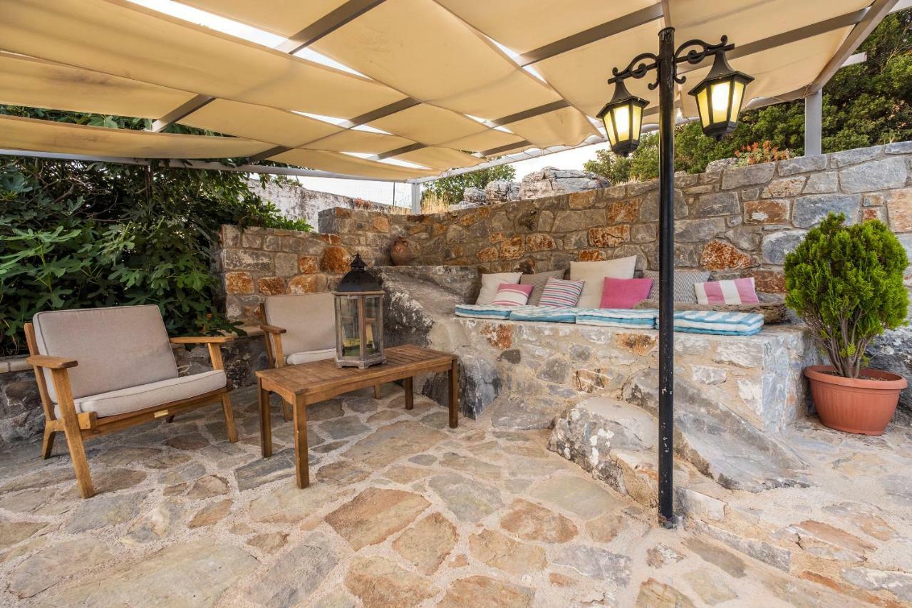 Stone Built Villa Galatia, Poolside & Perfect View Karés Dış mekan fotoğraf