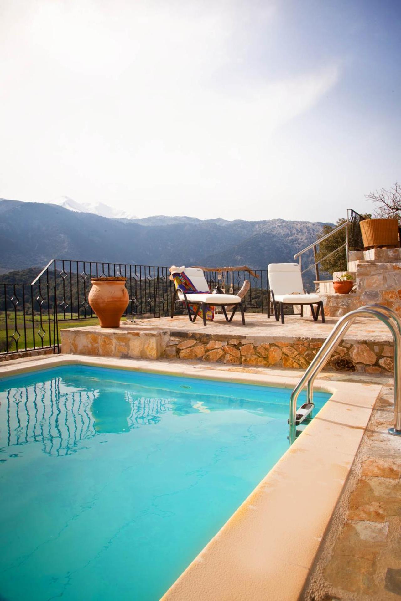 Stone Built Villa Galatia, Poolside & Perfect View Karés Dış mekan fotoğraf