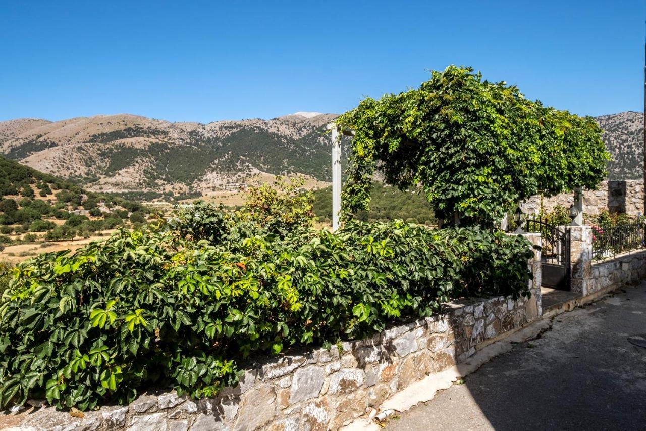 Stone Built Villa Galatia, Poolside & Perfect View Karés Dış mekan fotoğraf